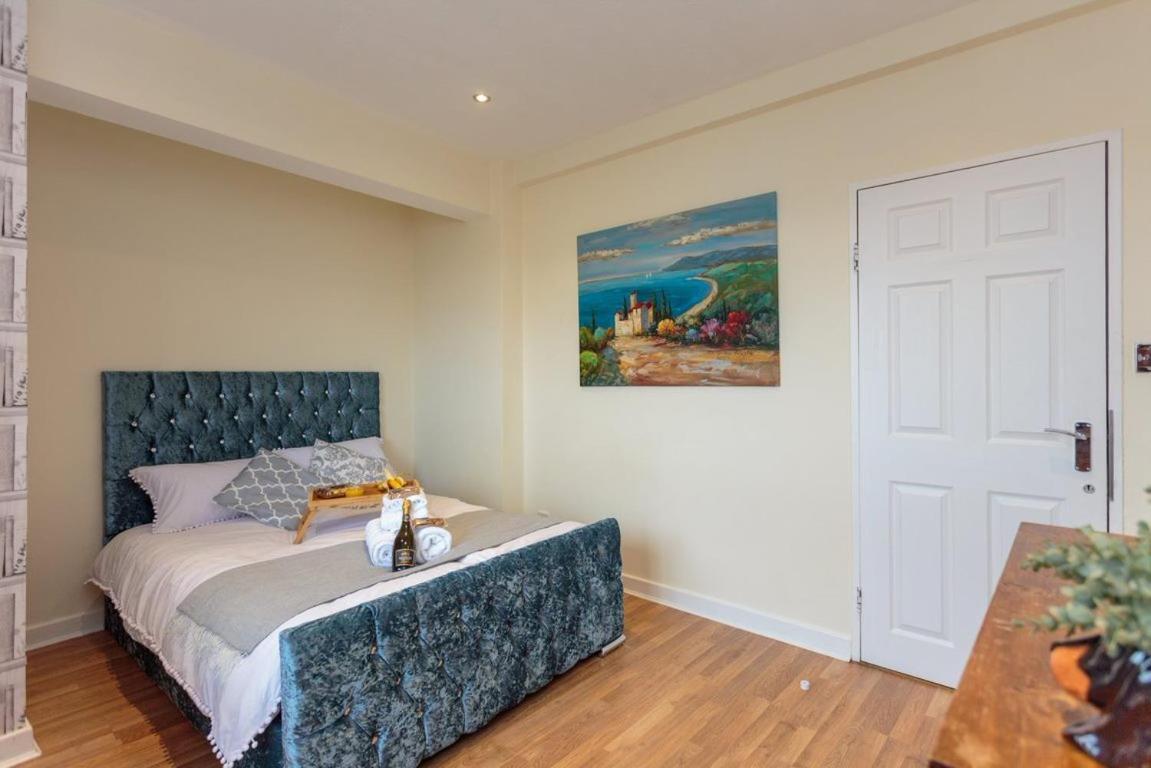 Gorgeous 3-Bed Flat, 15 Minutes To City Centre Edimburgo Exterior foto